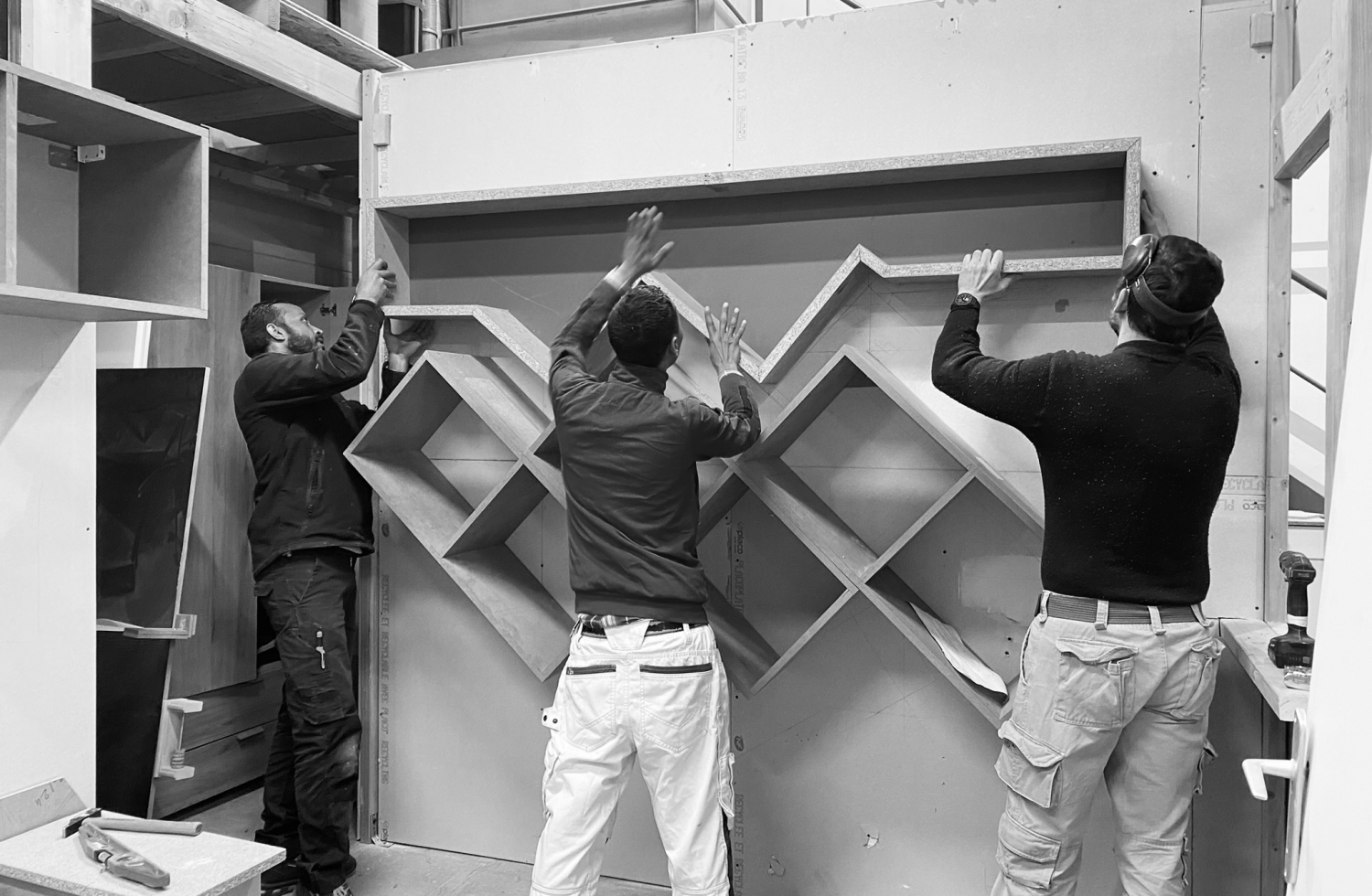 TRAVAIL EQUIPE 9 Noir et Blanc